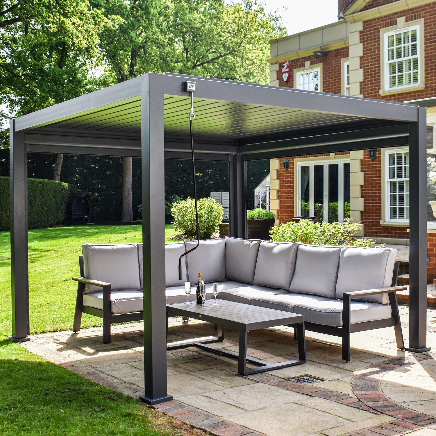 Hliníková pergola samostatně stojící