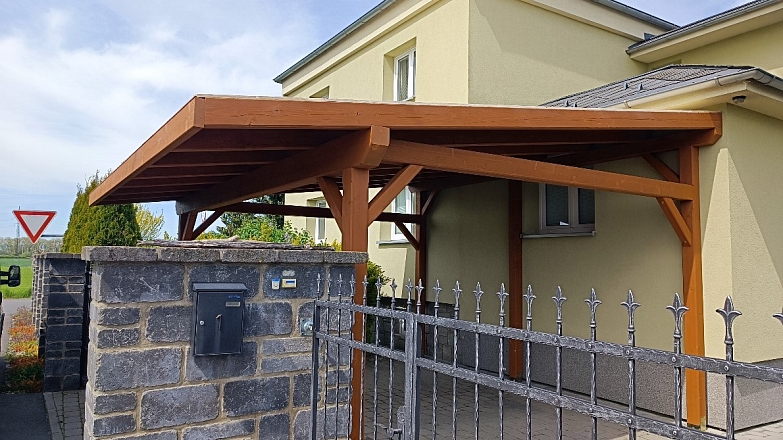 Garážové stání 5x4,25m